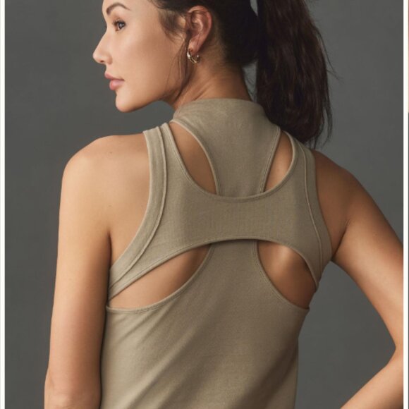 Brand New Pilcro Mock-Neck Cutout Tank - Picture 1 of 6
